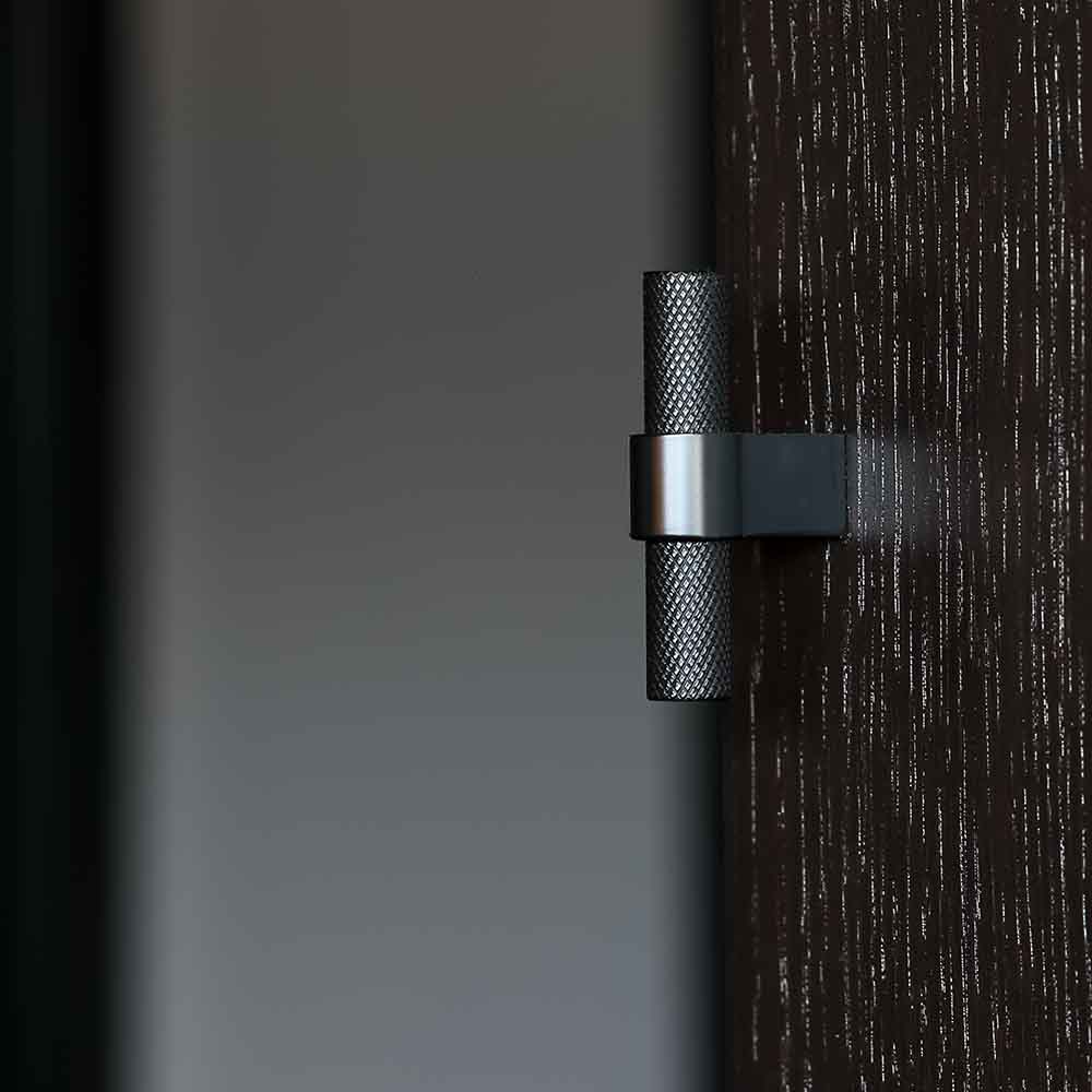 Knop T Helix - Mat Zwart