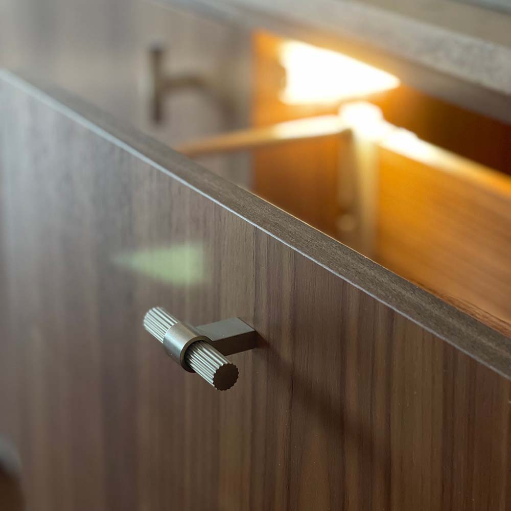 Knop T Helix Stripe - RVS Afwerking