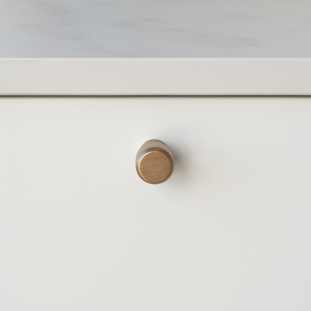 Knop Brooklyn Ø20mm - Donker Geborsteld Messing