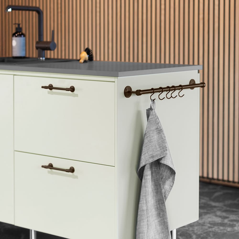 Keukenstang Aveny - 600mm - Compleet - Gebronsd Messing