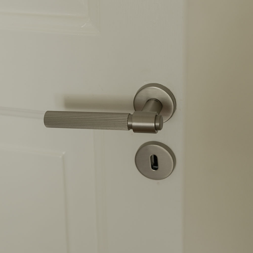 Deurklink Helix 200 Stripe - RVS Afwerking
