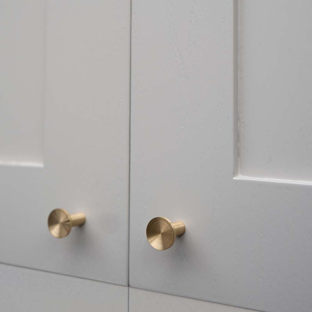 Knop Sture - Geborsteld Onbehandeld Messing
