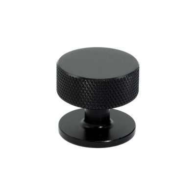 Knop Crest - 32mm - Mat Zwart in de groep Knoppen / Kleur/Materiaal / Zwart bij Beslag Online (309140-11)
