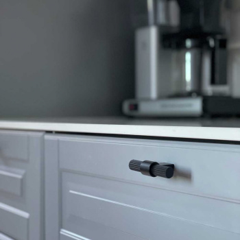 Knop T Helix Stripe - Mat Zwart
