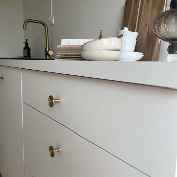 Knop Sture - 28mm - Geborsteld Onbehandeld Messing