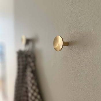 Haak Sture - 28mm - Geborsteld Onbehandeld Messing