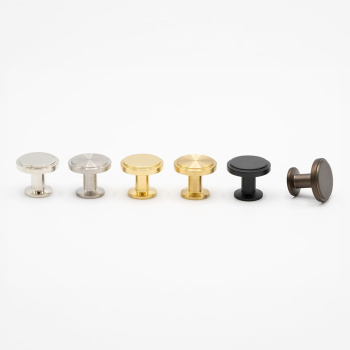 Knop Uno - Gebronsd Messing