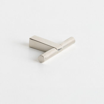 Knop T Petit - Vernikkeld