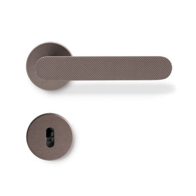Deurklink Vibe Grip - Europese Standaard - Donker Brons in de groep Deurklinken / Kleur/Materiaal / Brons bij Beslag Online (752037-41E)