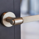 Deurklink Helix 200 Stripe - RVS Afwerking